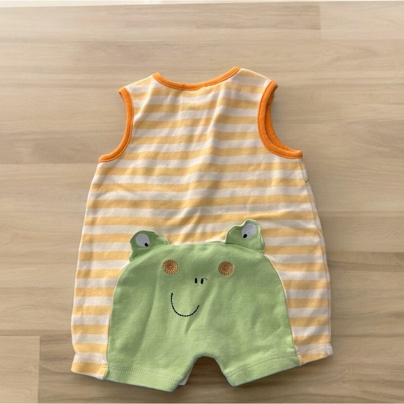 3/$22 Baby Gap & Baby V Diaper Shirt Set of 2 Jump Frog Striped Short Sleeve - Picture 7 of 7